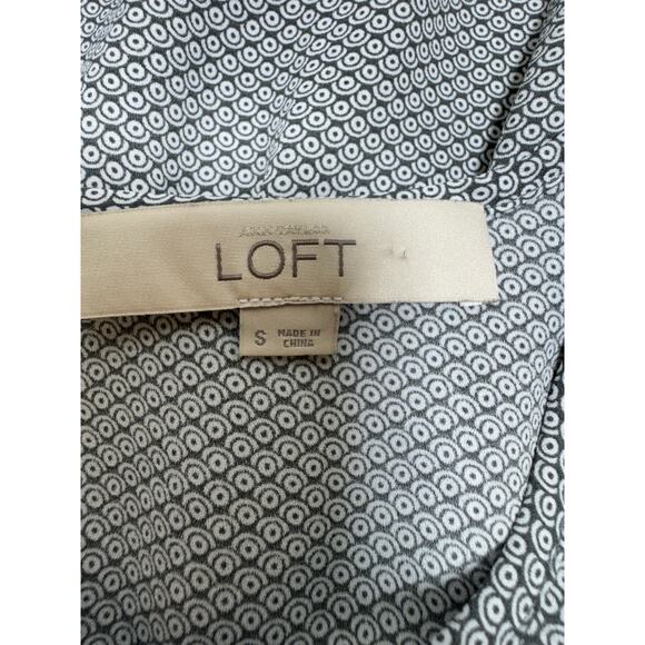 Ann Taylor Loft Top Sz S Gray Bell Sleeve Lightweight Popover Blouse - Picture 4 of 8